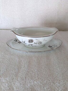 Noritake Rosamor Gravy Boat with Attached Underplate White Black Roses Silver